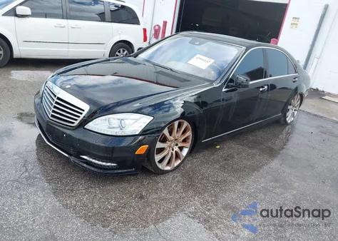 2013 Mercedes-Benz S 550 из США, поврежденный, VIN WDDNG7DB2DA509762